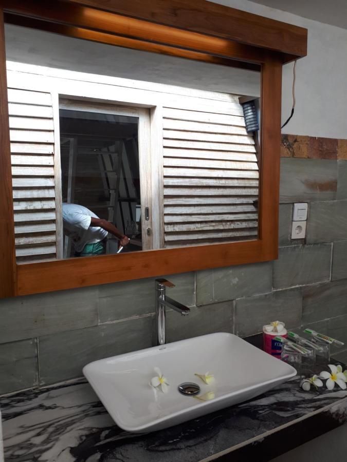 Coco Bale Hotel Gili Meno Luaran gambar