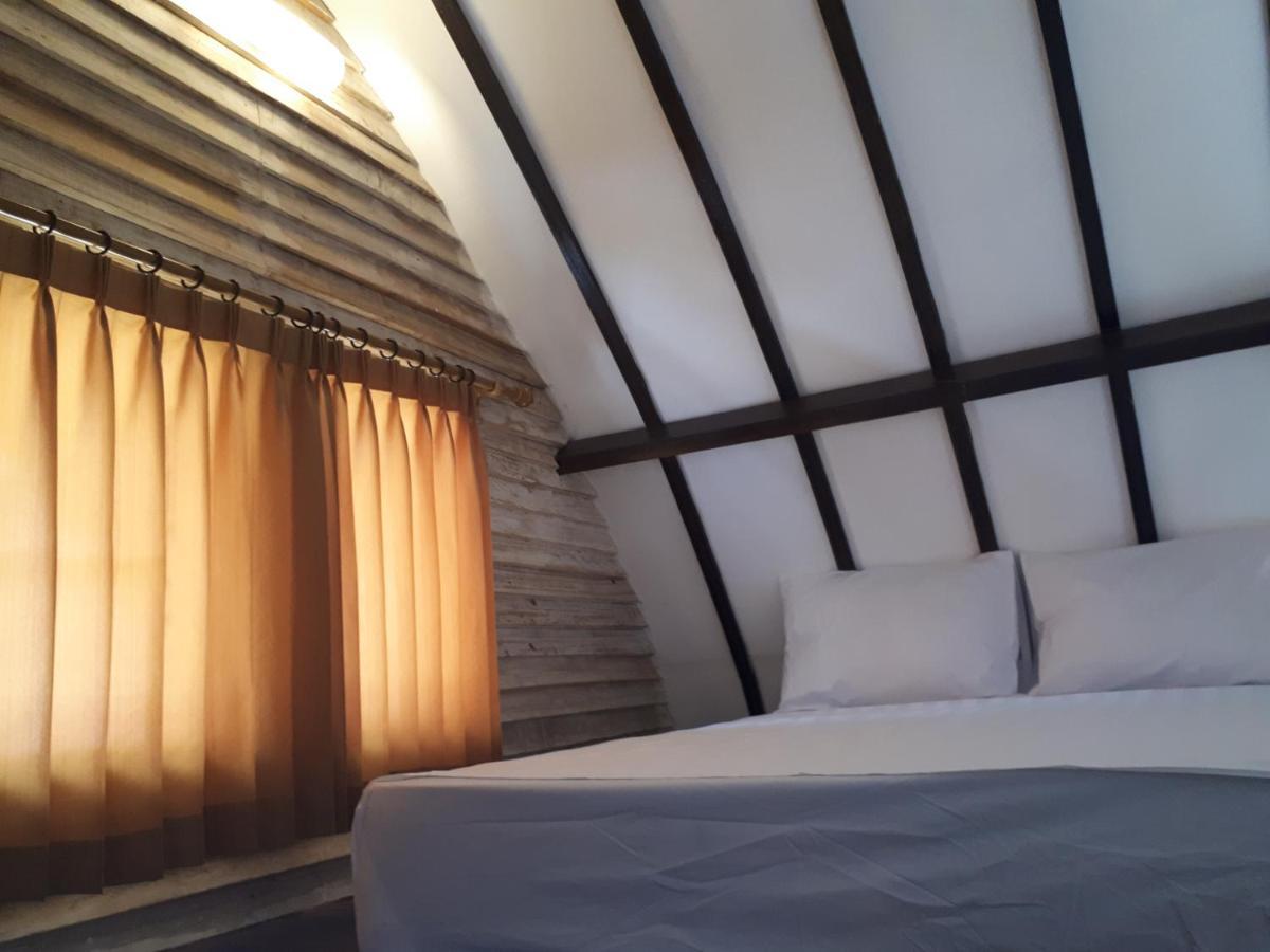 Coco Bale Hotel Gili Meno Luaran gambar